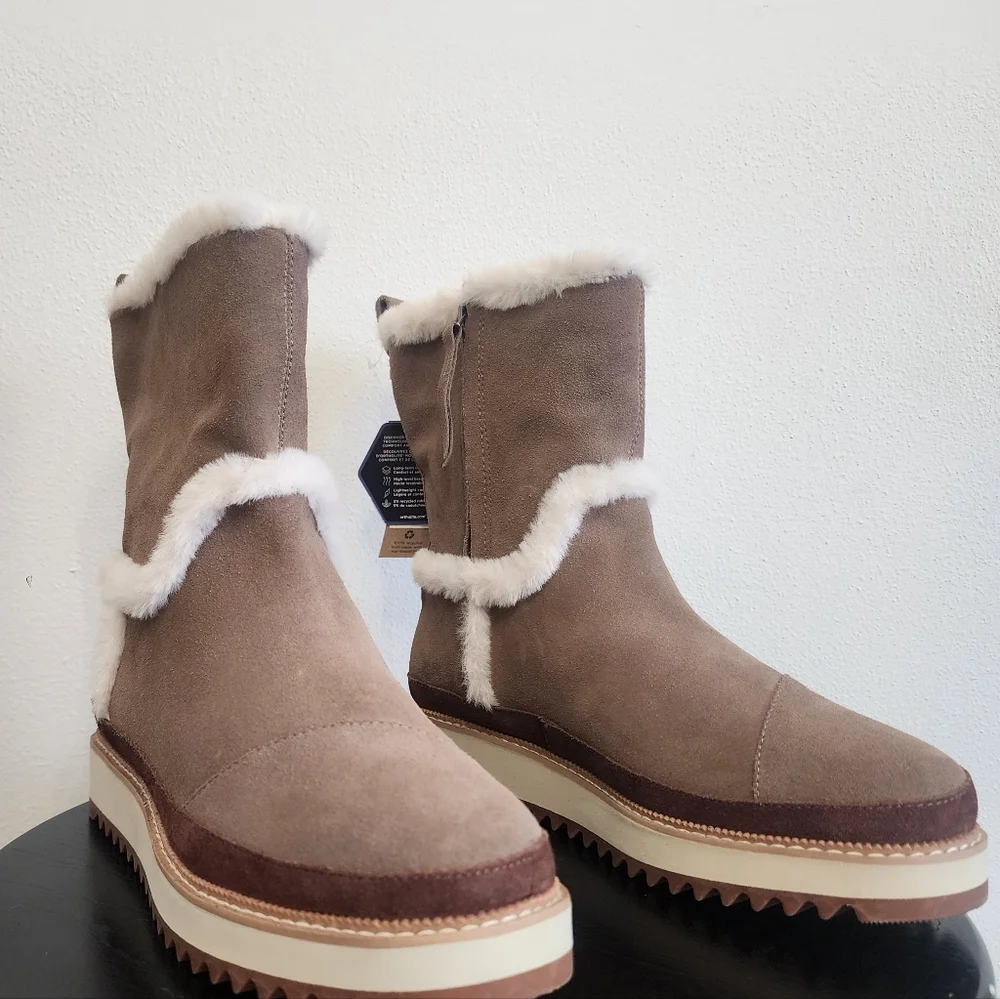 NWT TOMS Makenna Water Resistant Leather Suede Boots Grey Size 8